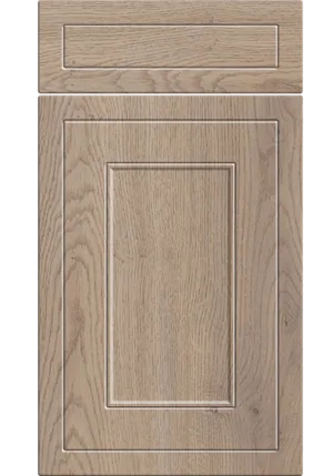 Helmsley door in Cremona Oak Cannolo