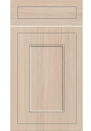 Helmsley door in Light Vicenza Oak