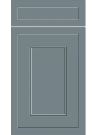 Helmsley door in Supermatt Mood Grey