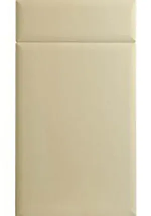 Lincoln door in High Gloss Cream