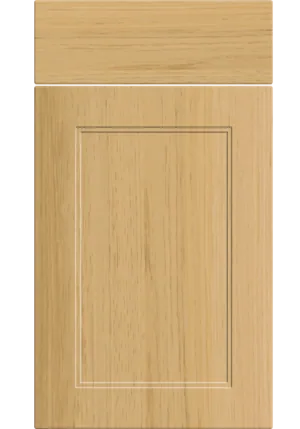 Rowen door in Lissa Oak